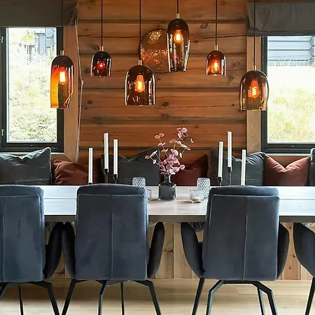 Modern And Spacious At Mosetertoppen 외위에르